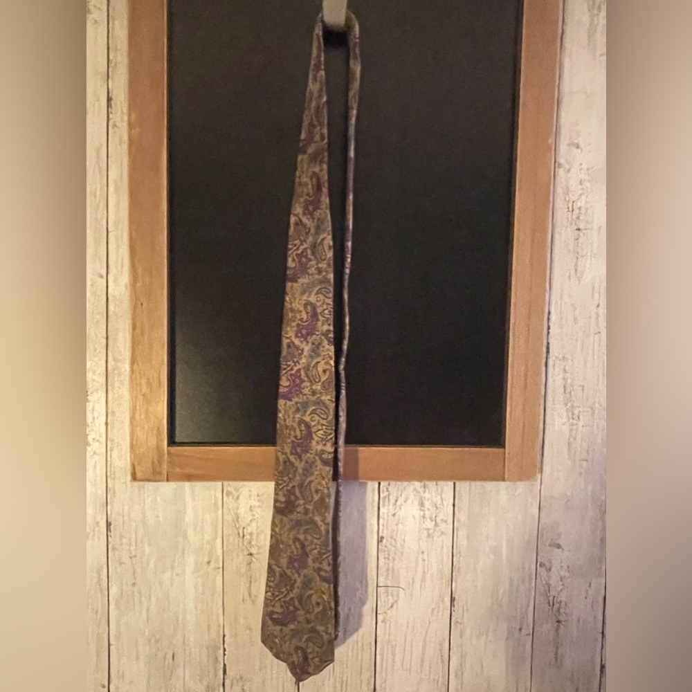 Burberrys Of London Multi Colored Paisley Motif Neck Tie Silk Handmade
